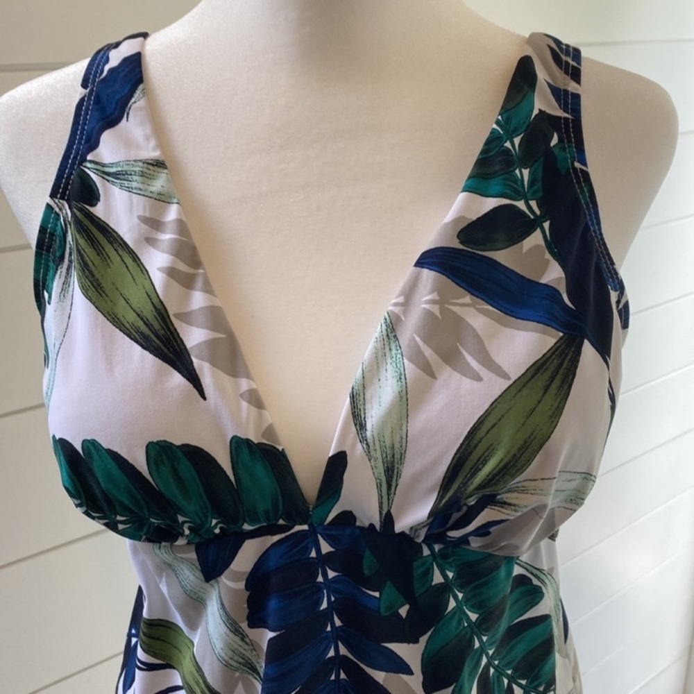 Christina V-Neck Strappy Tankini with molded cups size 10 Tropical Foliage Beach - Picture 4 of 9